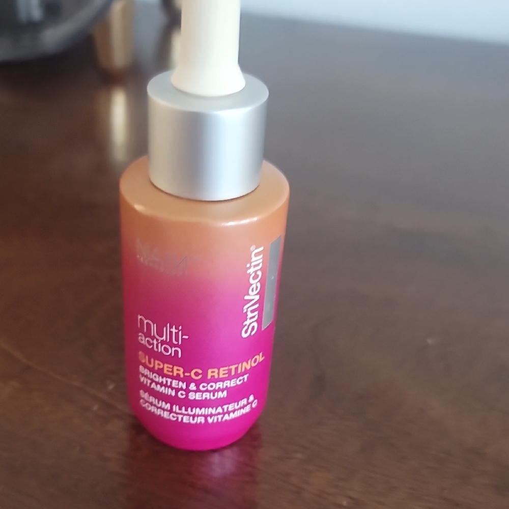 StriVectin Multi-Action Super-C Retinol Serum - Orange and Pink
